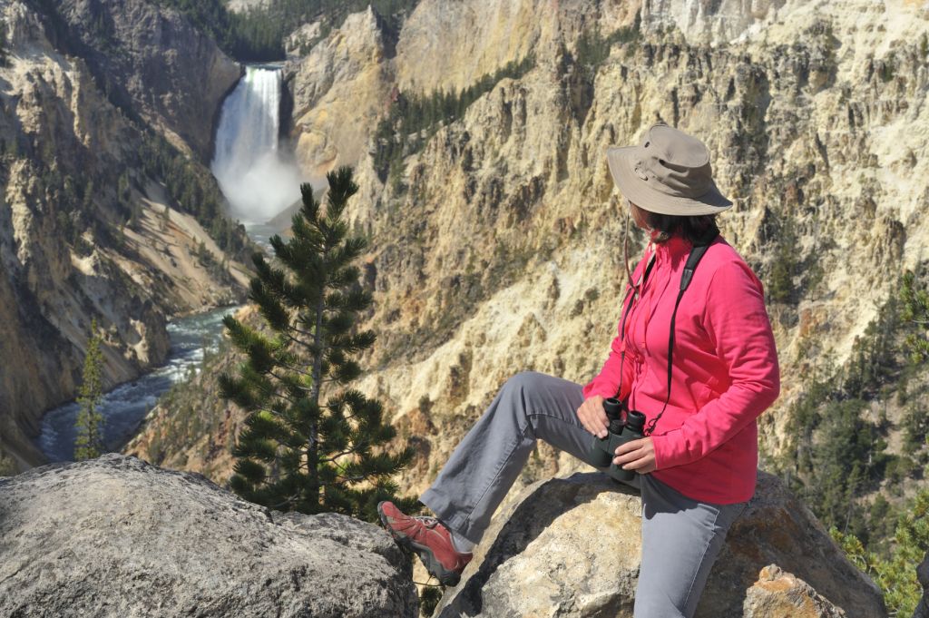 an-essential-packing-guide-for-visiting-yellowstone