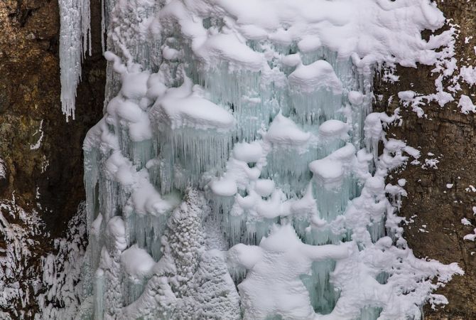 Frozen Tower Fall Yellowstone National Park Lodges