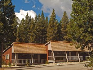 Canyon Western Cabins