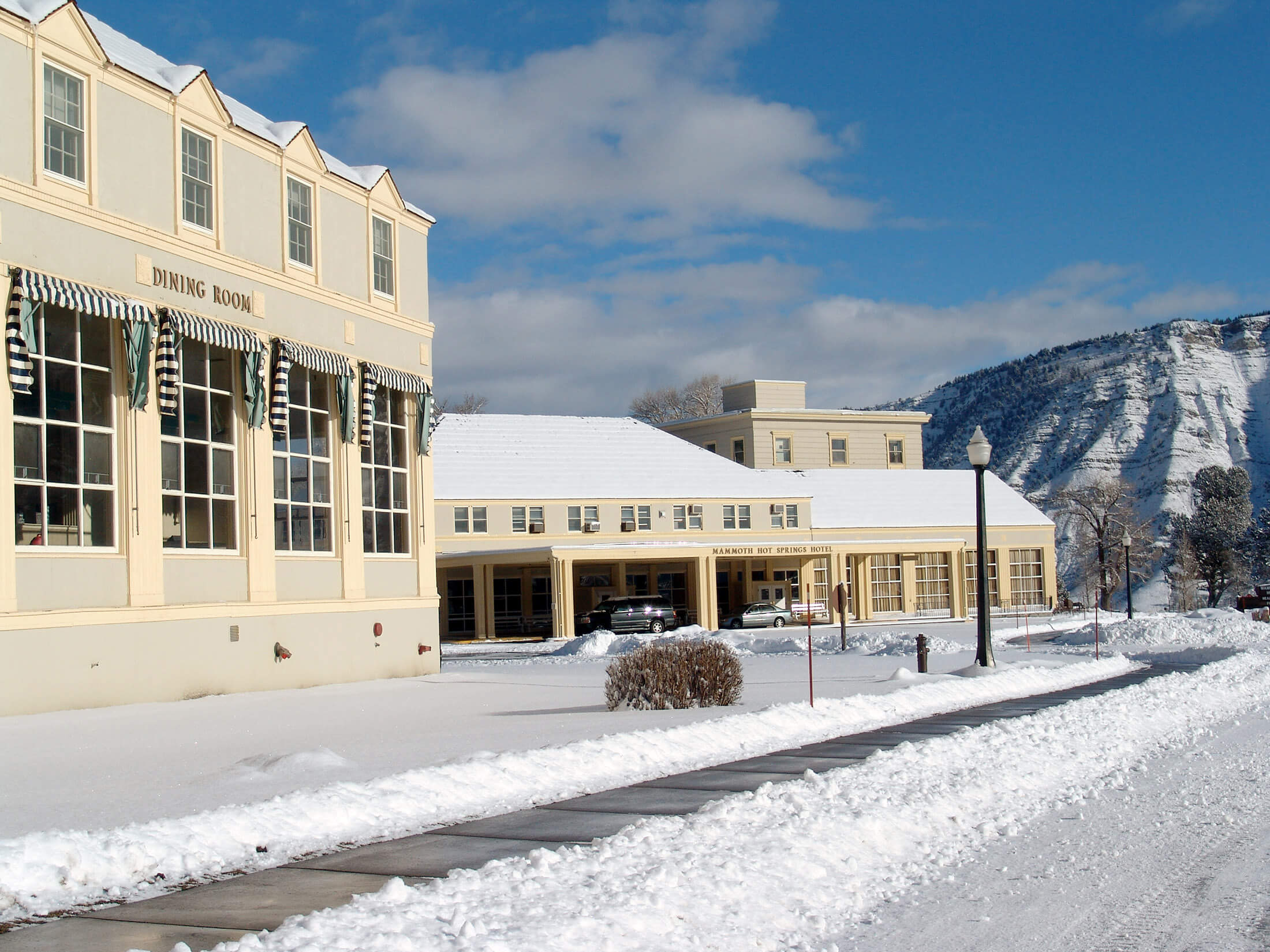 Mammoth Hot Springs Hotel Exterior Winter