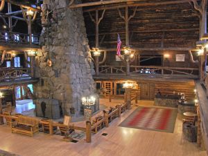 Old Faithful Inn - Lobby