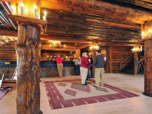 Old Faithful Inn - Registration Desk