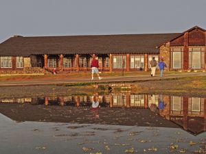 Old Faithful Lodge