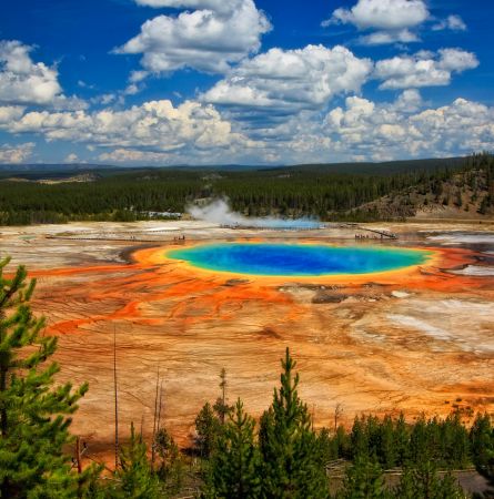 Connect | Yellowstone National Park Lodges