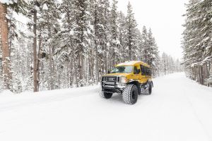 Snowcoach Winter Yellowstone