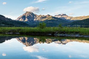 Soda-Butte-Creek-sunset-reflection.jpg